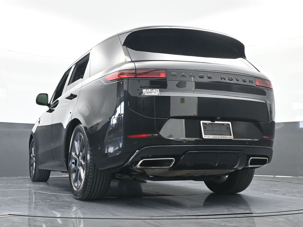 Used 2024 Black Land Rover Dynamic SE image 60