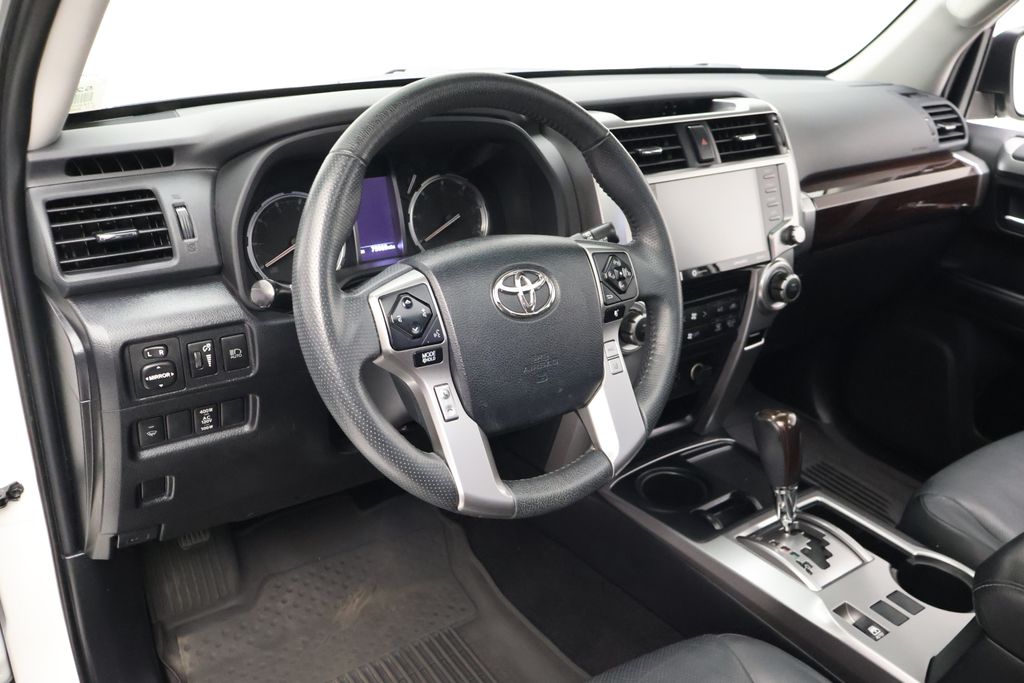 Thumbnail: 2021 Toyota 4Runner - 15