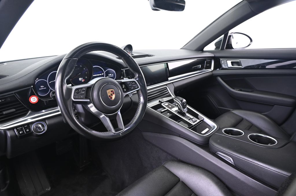 Thumbnail: 2018 Porsche Panamera - 28