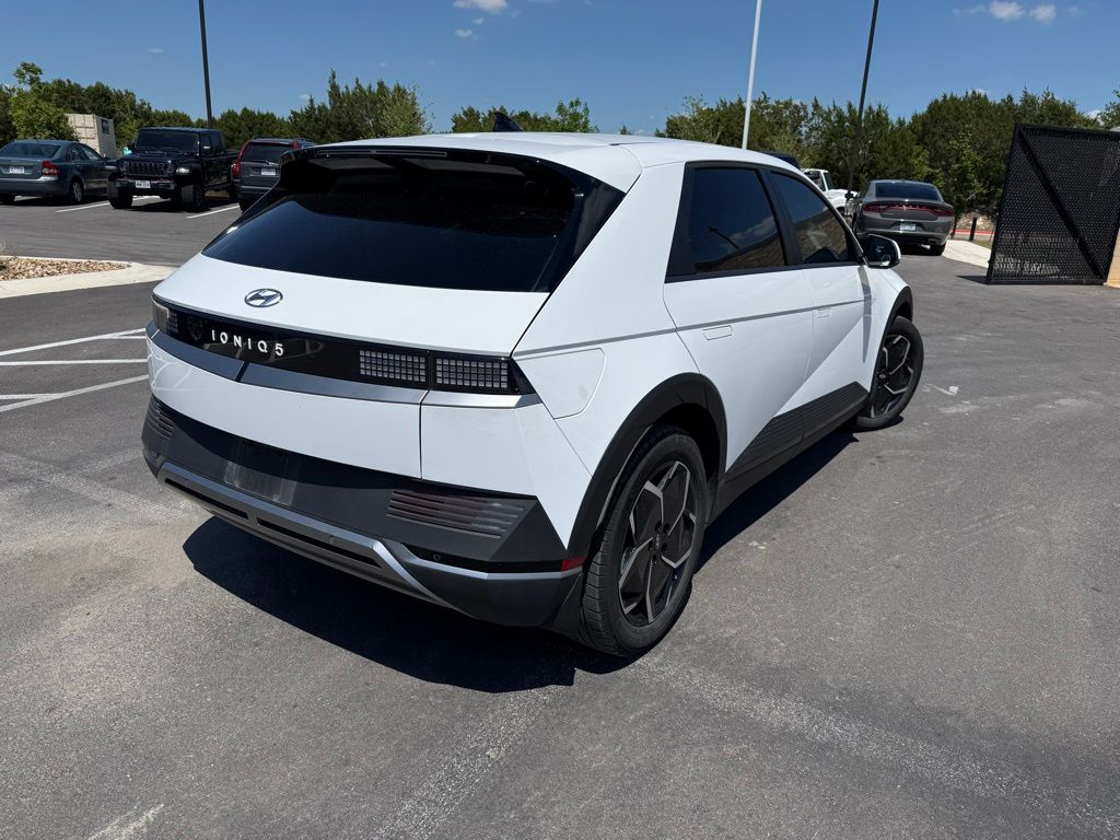 Thumbnail: 2024 Hyundai Ioniq 5 - 4