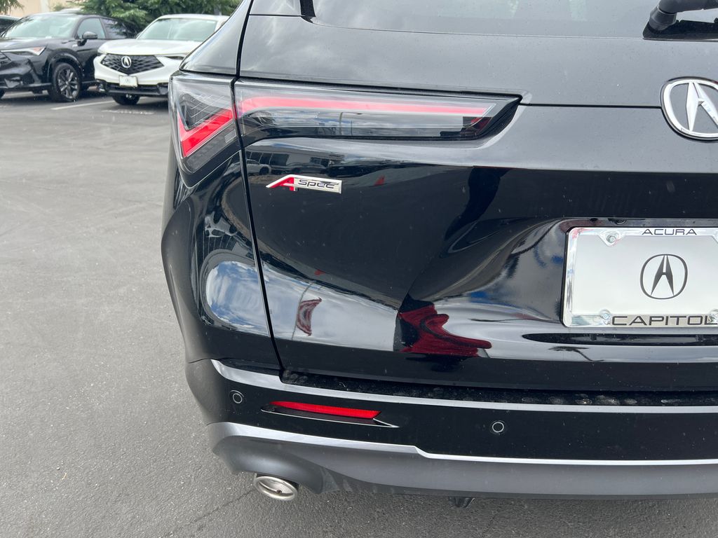 Thumbnail: 2025 Acura ADX - 10