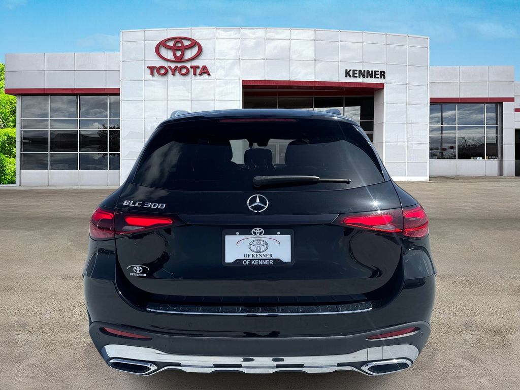 2023 Mercedes-Benz GLC GLC 300 - 4