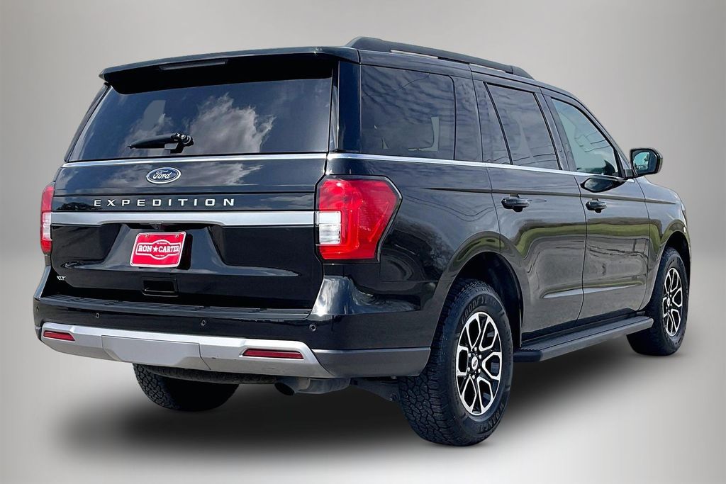 Used 2024 Ford Expedition XLT 4D Sport Utility