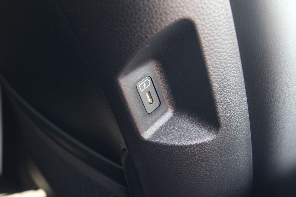 New 2027 Kia Carnival MPV Van