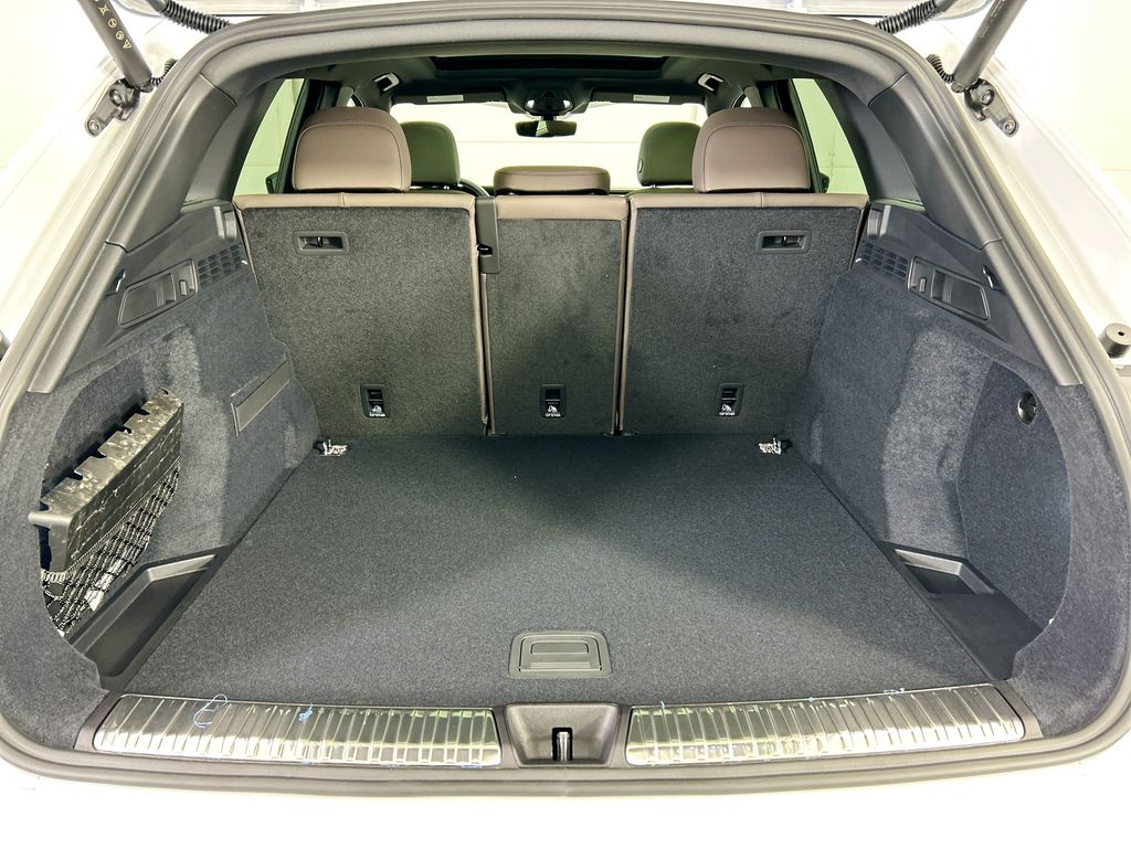 Thumbnail: 2025 Audi Q5 - 28