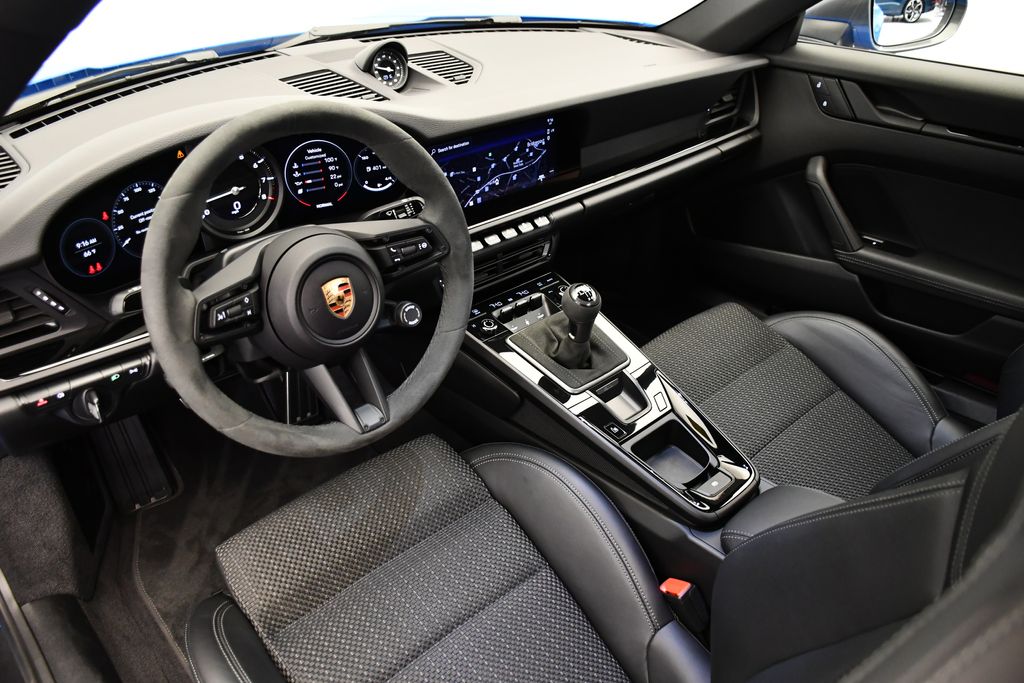 Thumbnail: 2024 Porsche 911 - 21