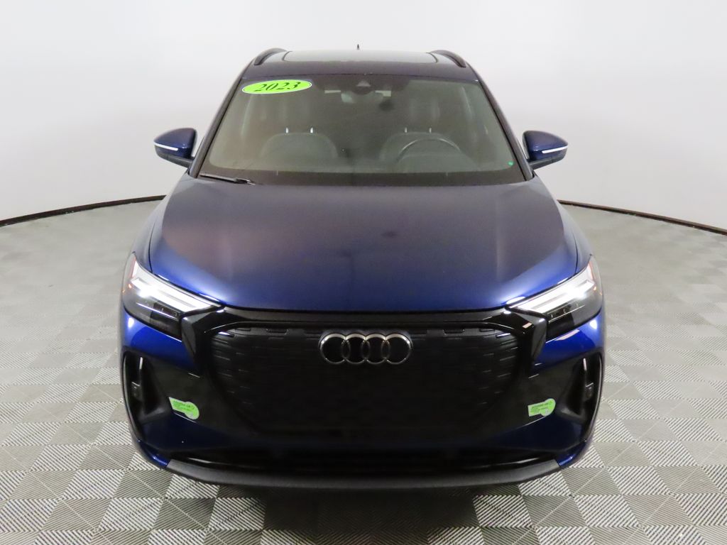 Thumbnail: 2023 Audi Q4 e-tron - 8