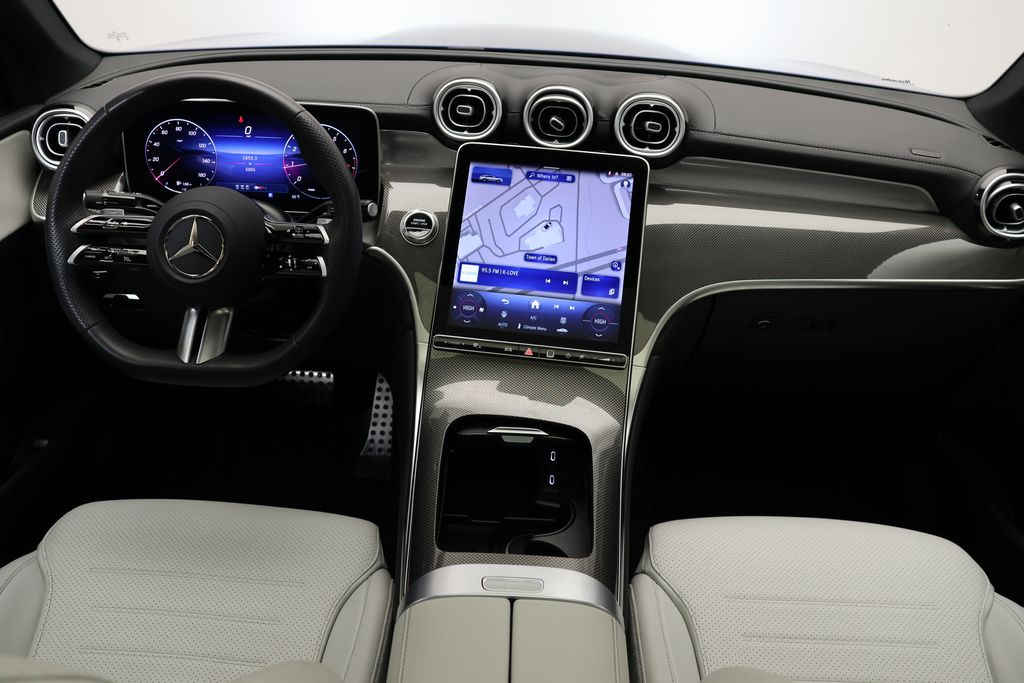 Thumbnail: 2025 Mercedes-Benz GLC - 19