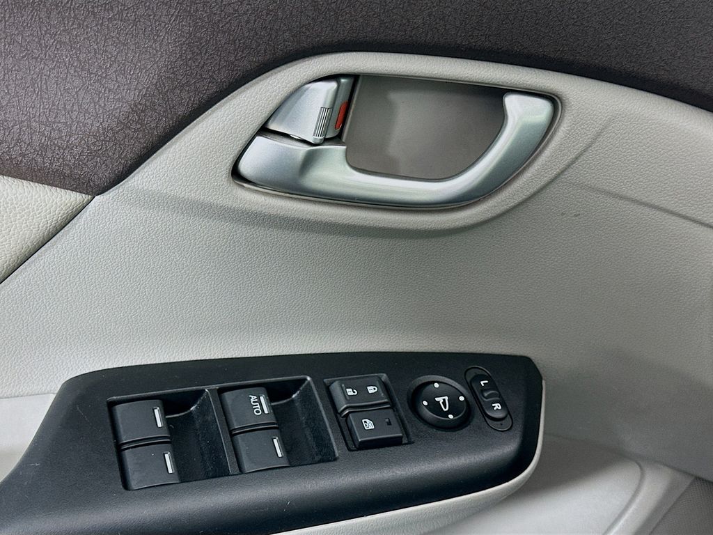 Thumbnail: 2012 Honda Civic - 16