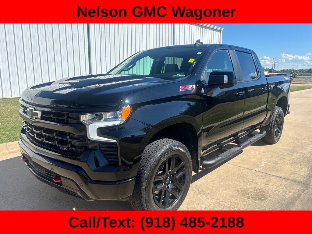 Black 2025 Chevrolet Silverado 1500 Pickup Truck Four-Wheel Drive 8-Speed Automatic