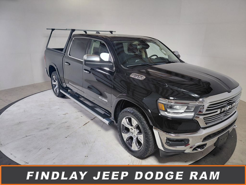Diamond Black Crystal Pearlcoat 2019 RAM 1500 Laramie Crew Cab 4WD Pickup Truck Four-Wheel Drive 8-Speed Automatic