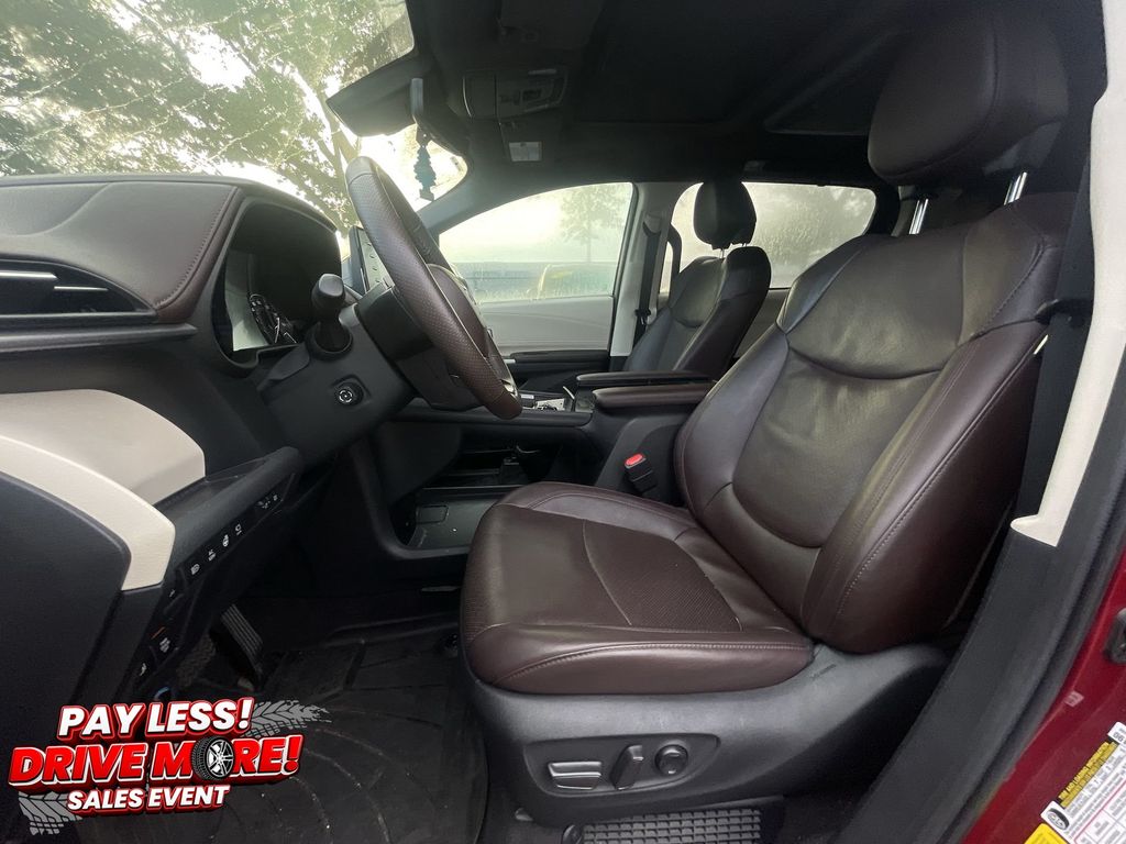 Used 2024 Toyota Sienna Van