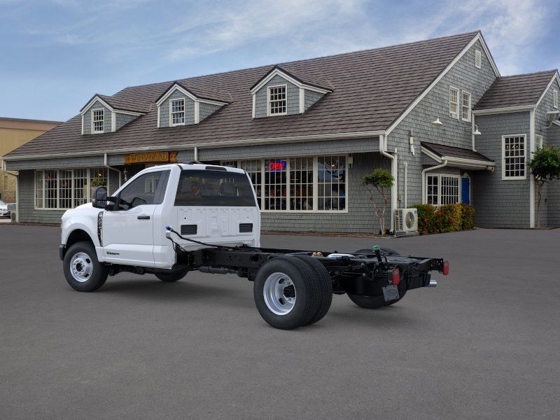 New 2025 White Ford XL image 4