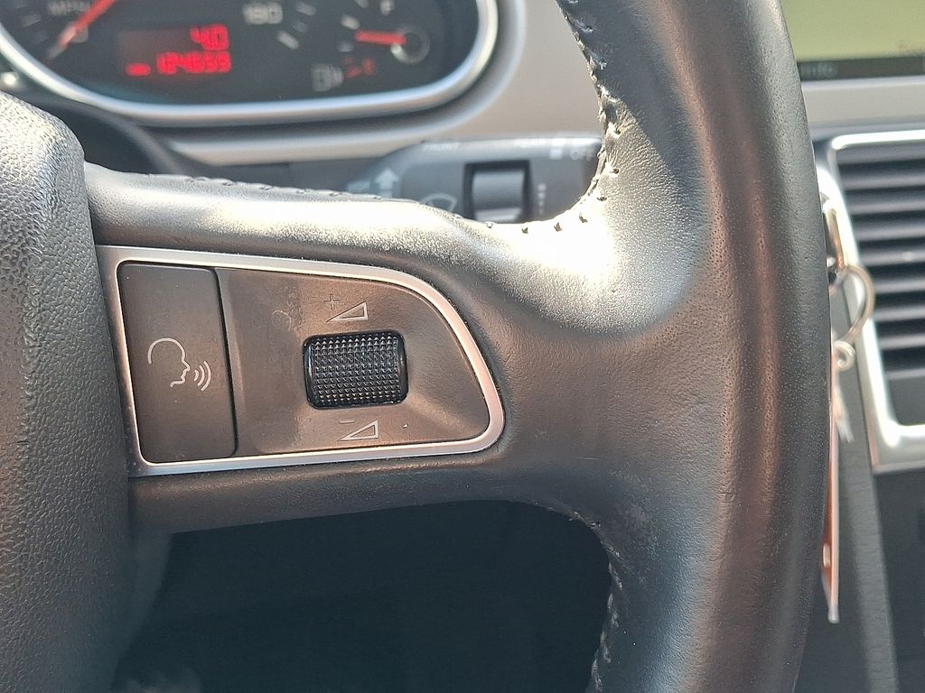 Thumbnail: 2011 Audi Q7 - 23