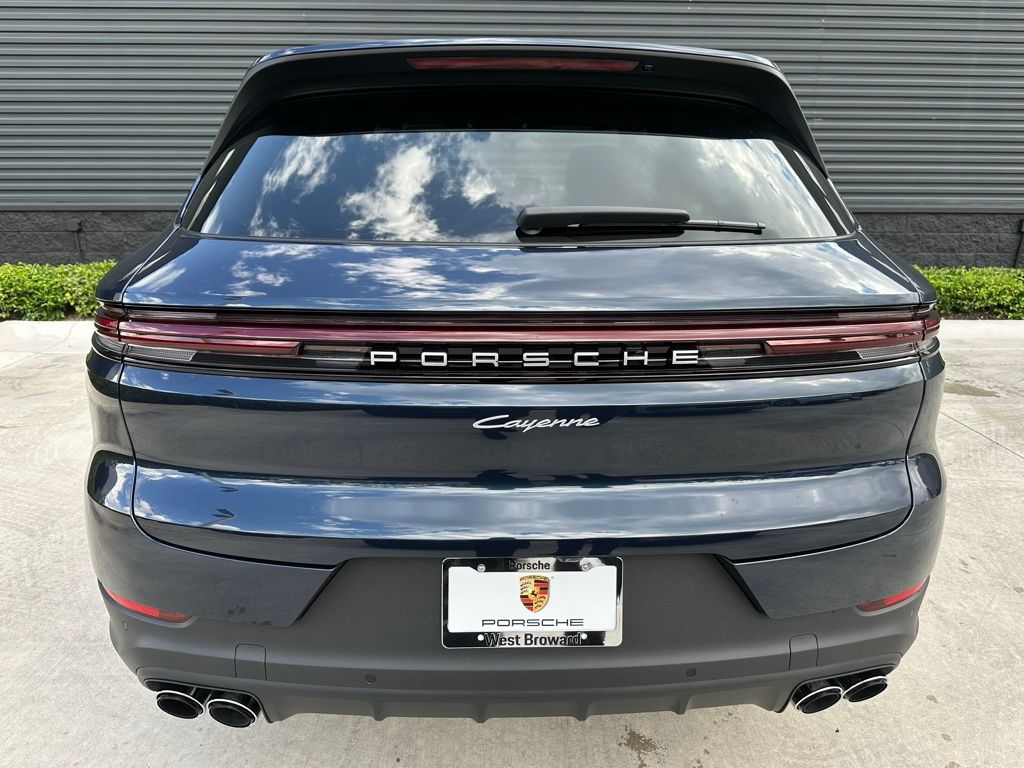 Thumbnail: 2025 Porsche Cayenne - 11