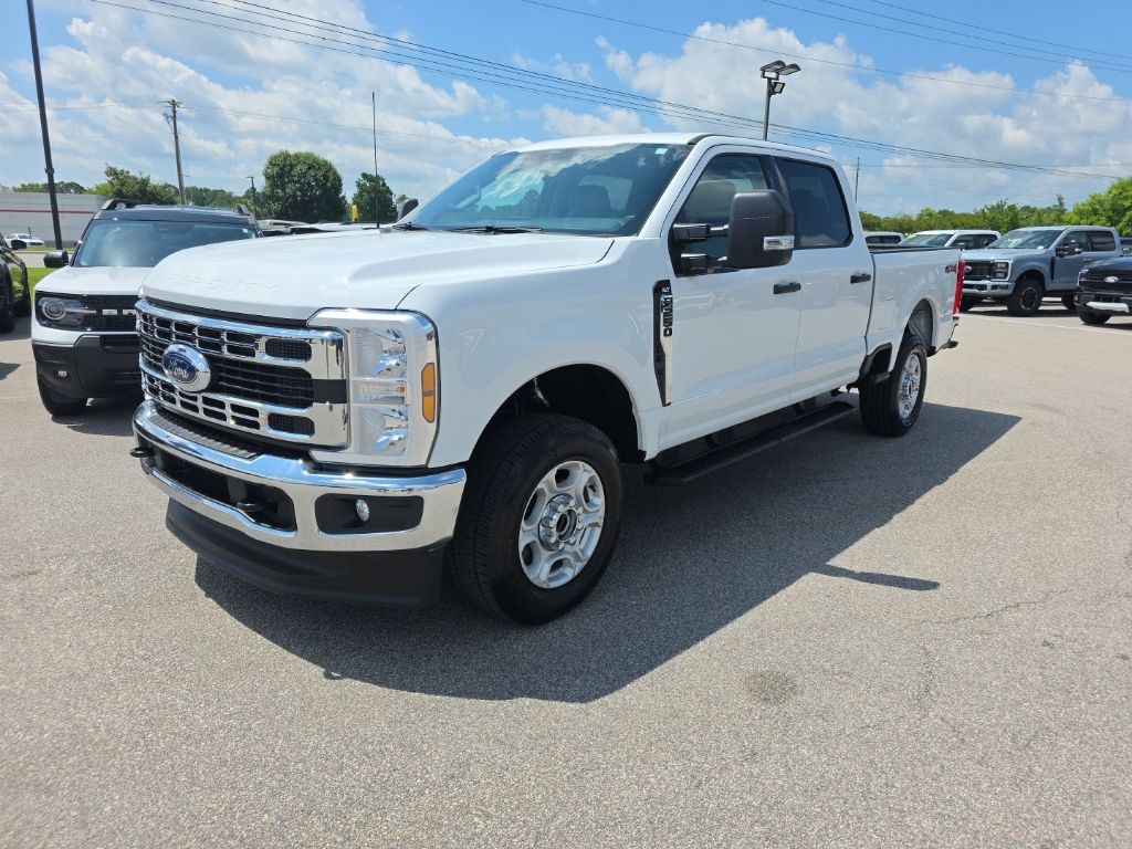  2026 Ford F-250 Super Duty XLT Crew Cab 4WD   