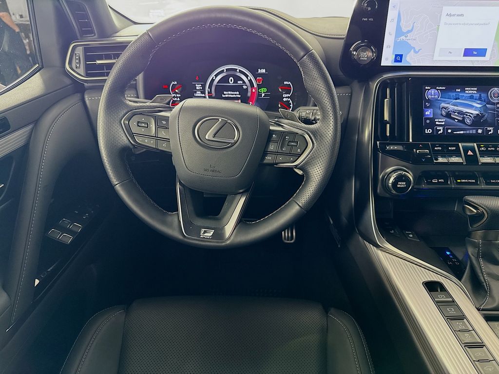 2024 Lexus LX 600 23
