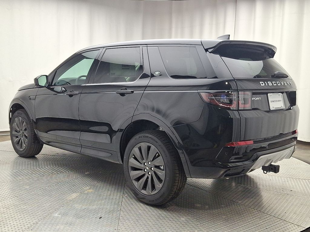 Thumbnail: 2025 Land Rover Discovery Sport - 4