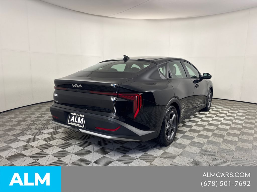 Used 2025 Black Kia LXS image 6