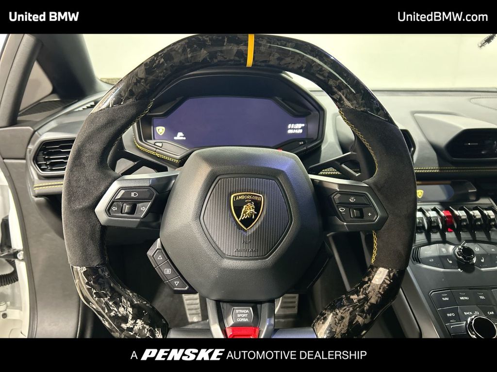 Thumbnail: 2017 Lamborghini Huracan - 14