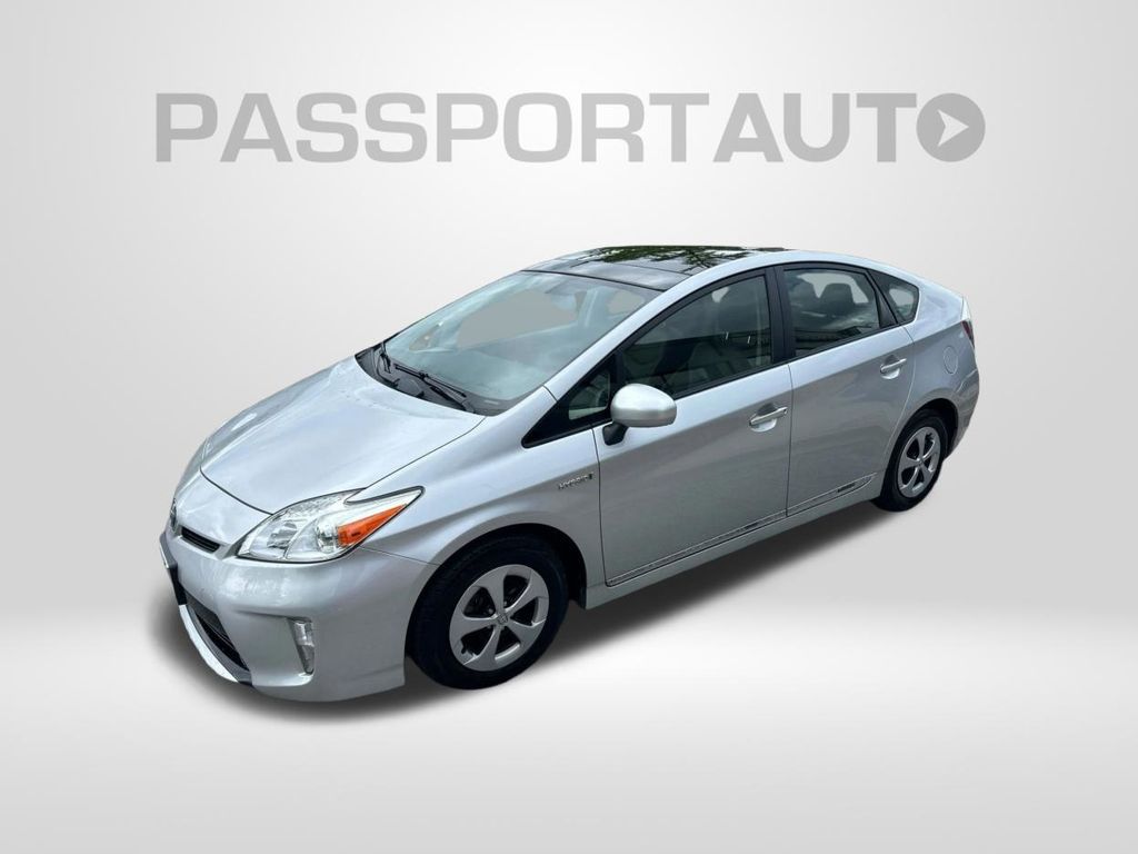 Classic Silver Metallic 2015 Toyota Prius Hatchback Front-Wheel Drive Automatic