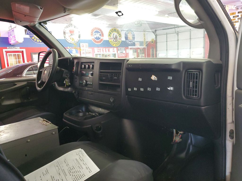 2010 Chevrolet Express Cargo Van
