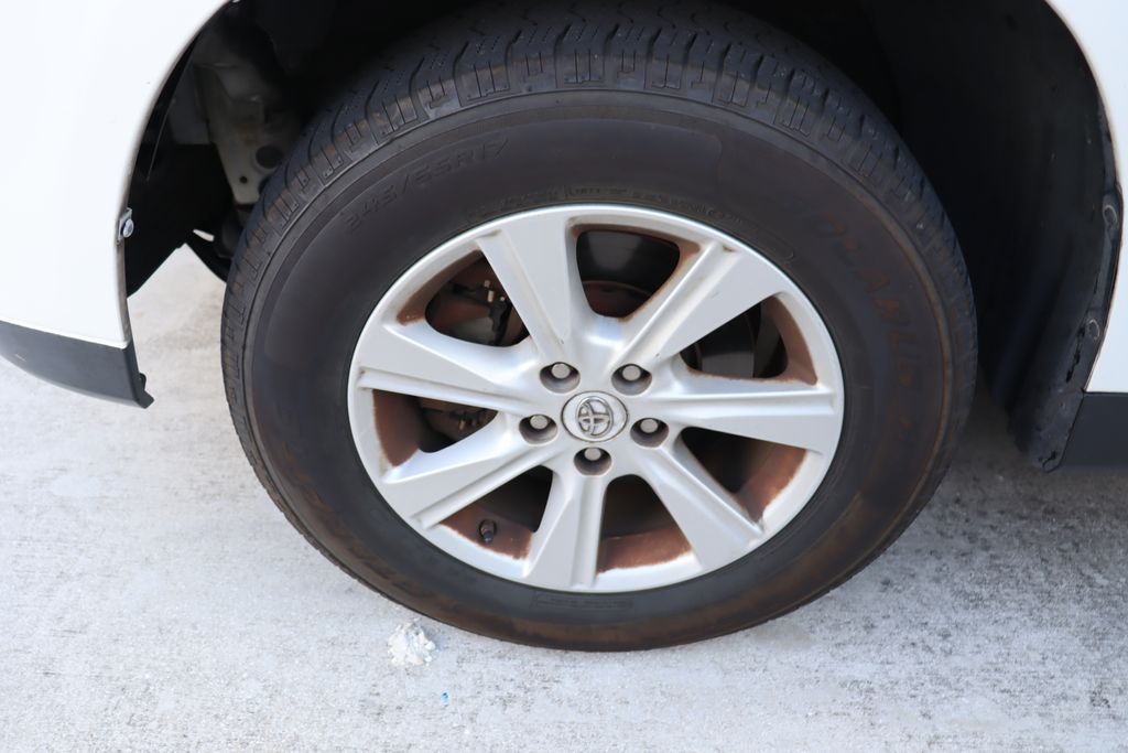 2011 Toyota Highlander Base 4