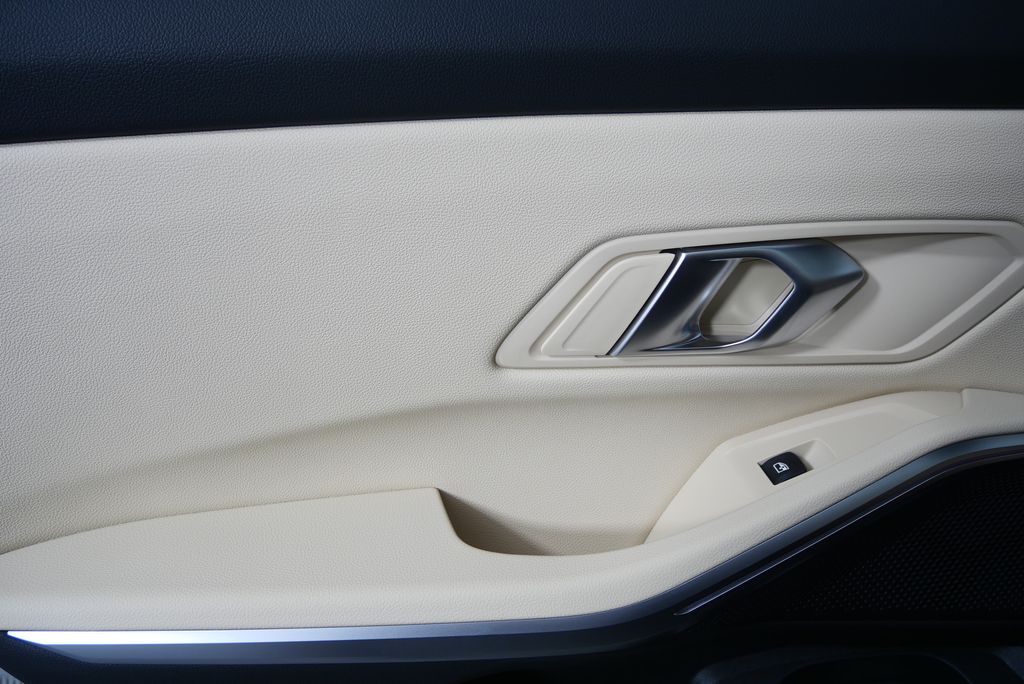 Thumbnail: 2026 BMW 3 Series - 28