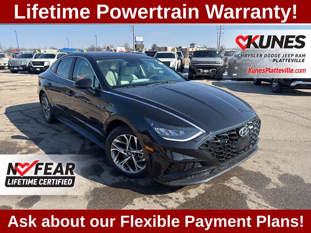 Onyx Black 2023 Hyundai Sonata Sedan Front-Wheel Drive 8-Speed Automatic