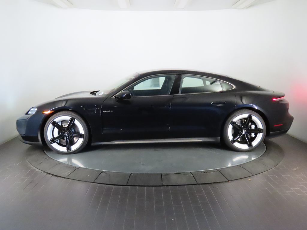 Thumbnail: 2026 Porsche Taycan - 2