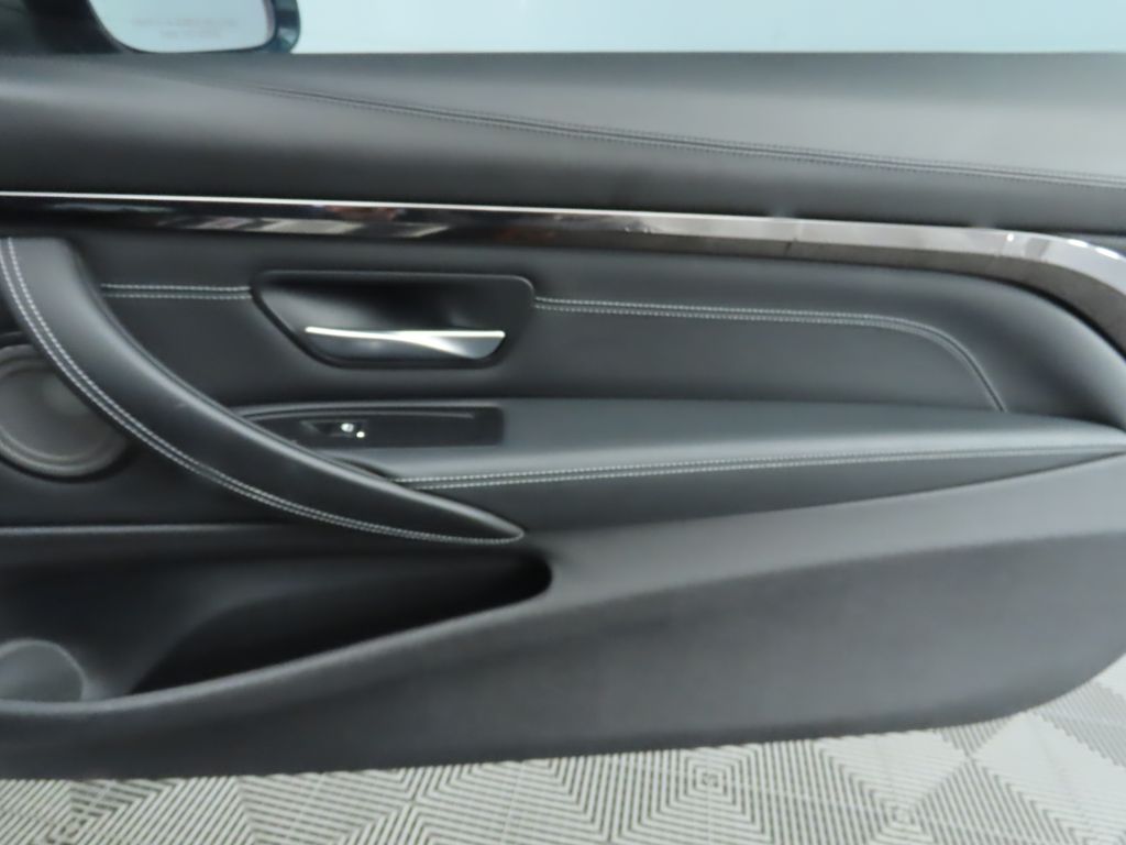 2019 BMW M4 Base 26