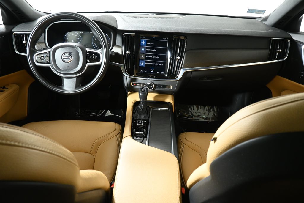 Thumbnail: 2020 Volvo S90 - 4
