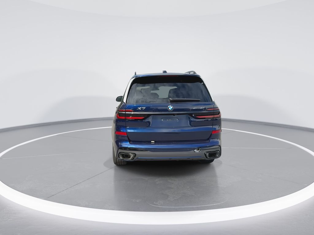 Thumbnail: 2027 BMW X7 - 7