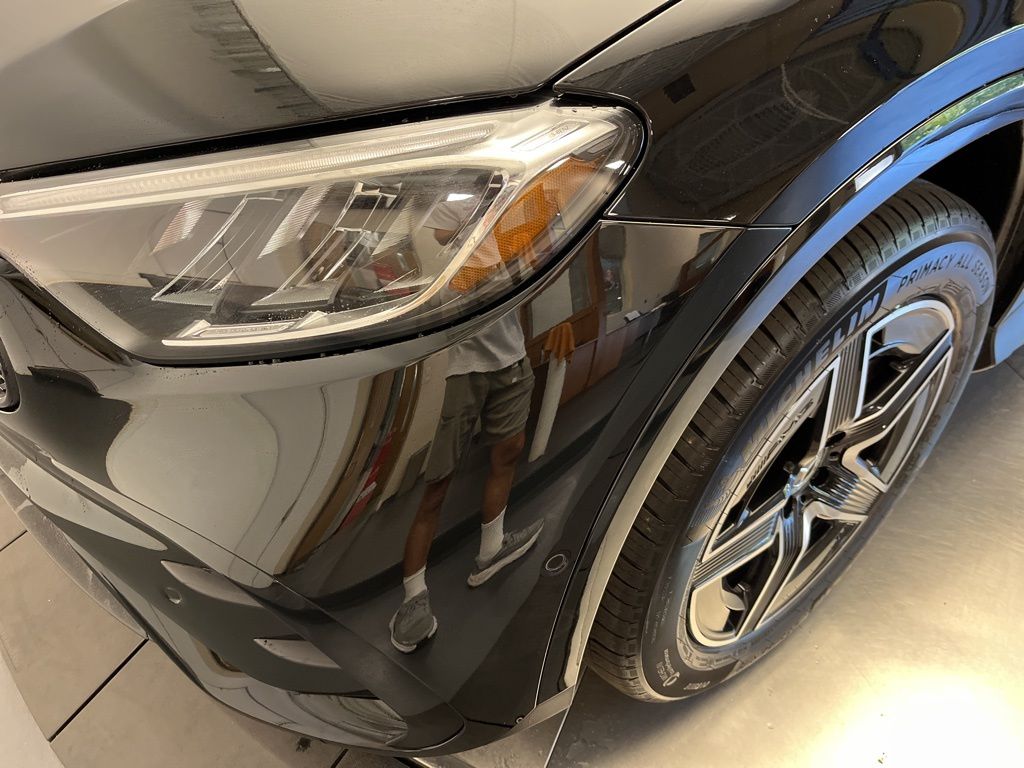 Thumbnail: 2026 Mercedes-Benz GLC - 9