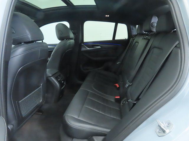 Thumbnail: 2023 BMW X4 - 22