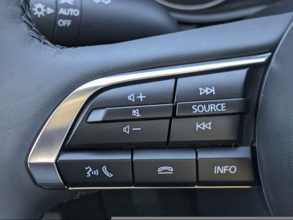 2025 Mazda Mazda3 2.5 S Preferred Package photo