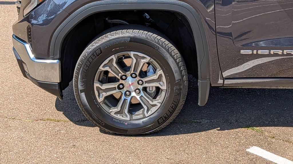 Used 2025 GMC Sierra 1500 SLT 4D Crew Cab