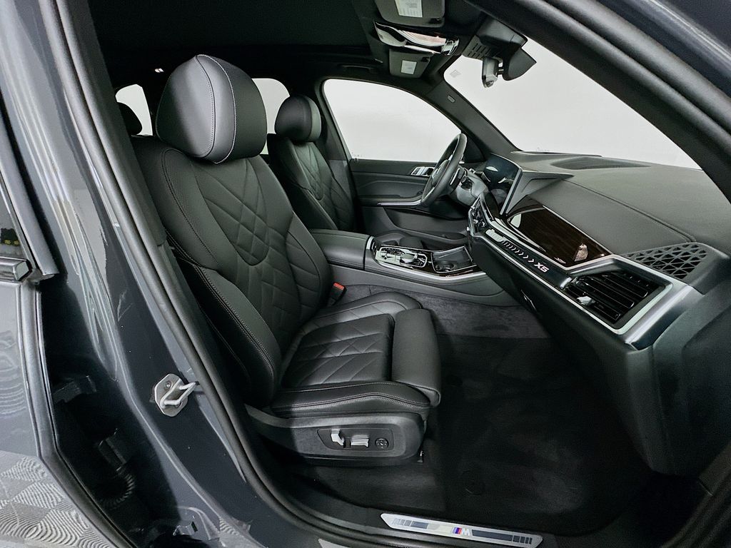 Thumbnail: 2026 BMW X5 - 29