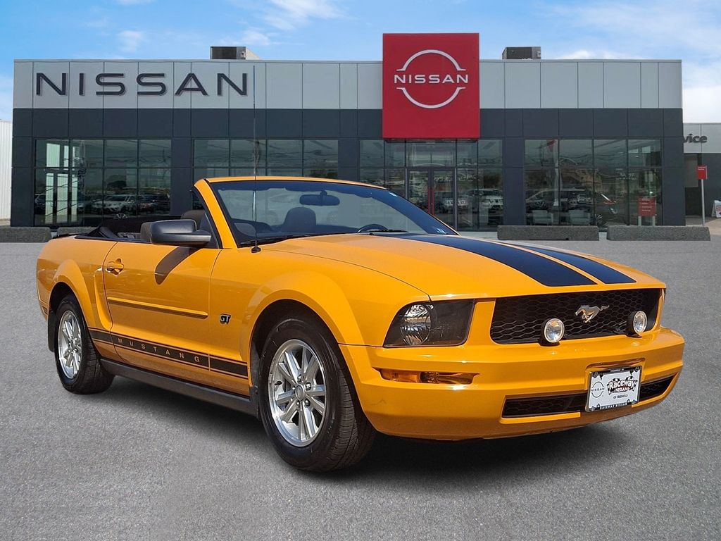 Grabber Orange 2007 Ford Mustang V6 Deluxe Convertible RWD Convertible Rear-Wheel Drive 5-Speed Automatic