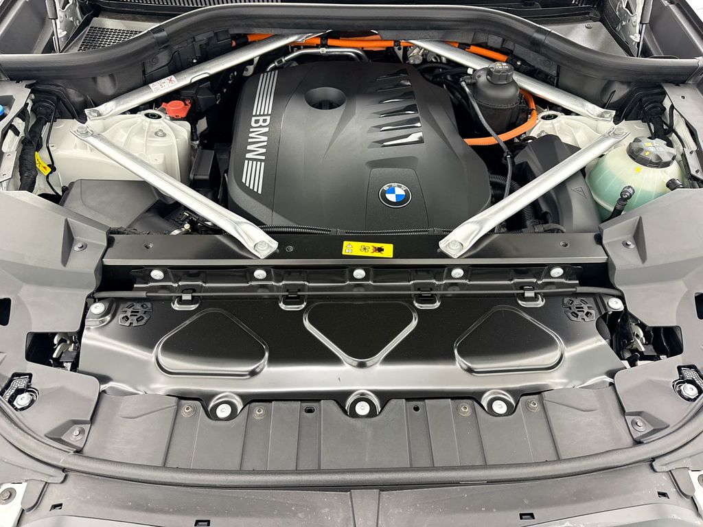 Thumbnail: 2026 BMW X5 - 28