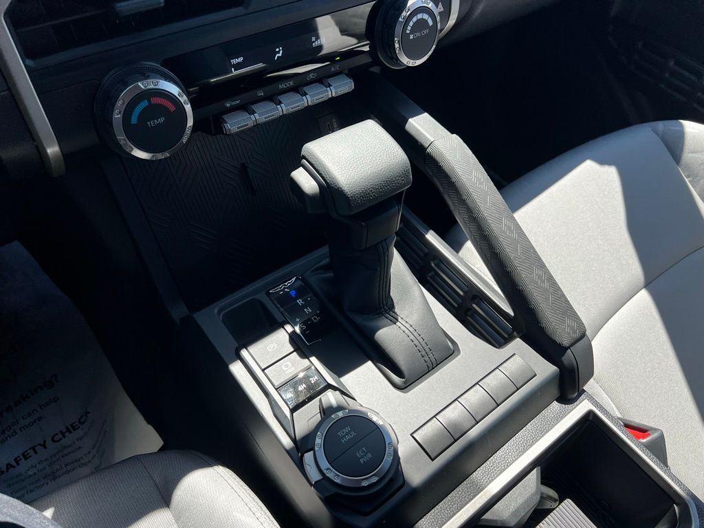 2025 Toyota Tacoma SR5 Double Cab photo 22
