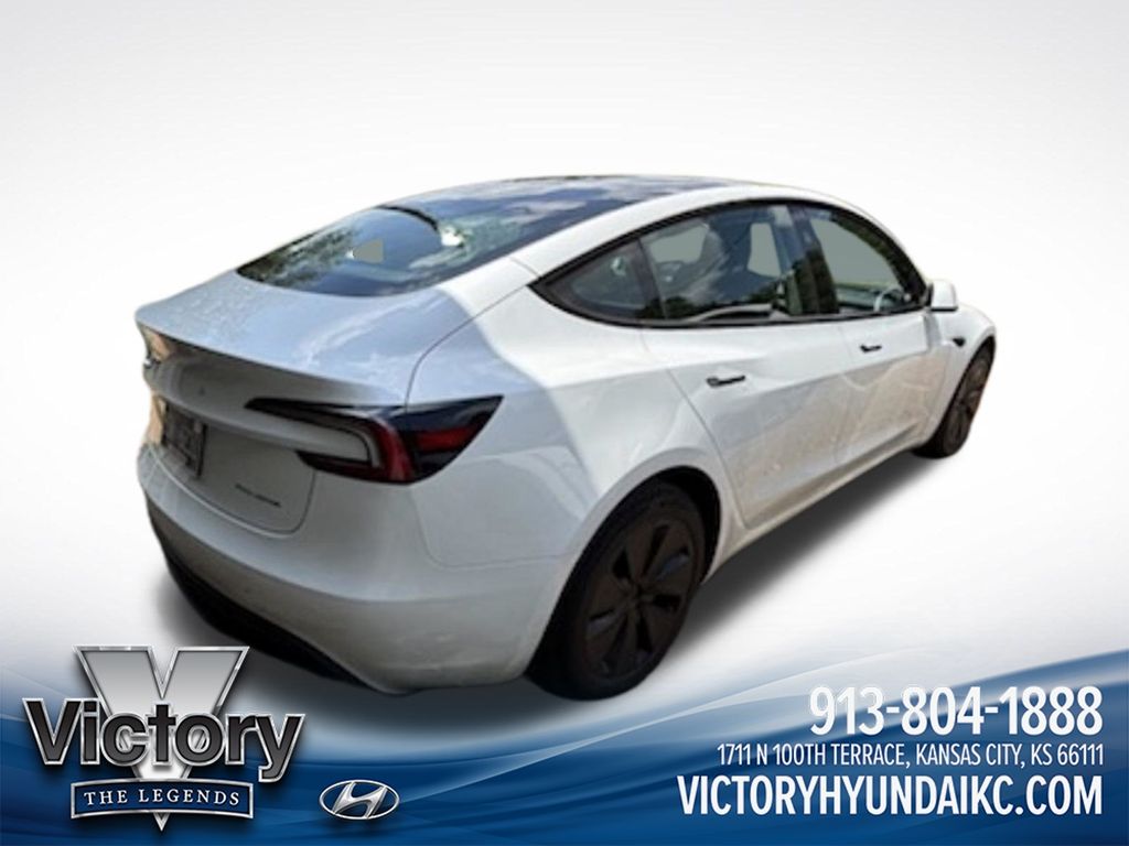 Used 2024  Tesla Long Range image 3