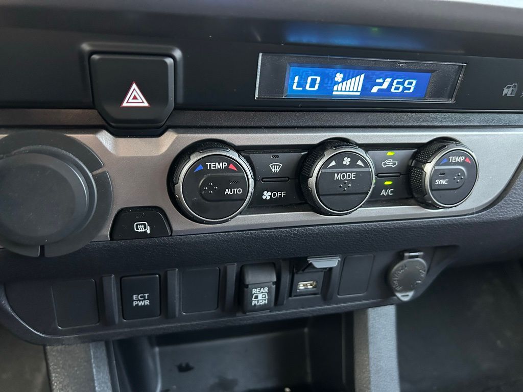 Thumbnail: 2023 Toyota Tacoma - 26