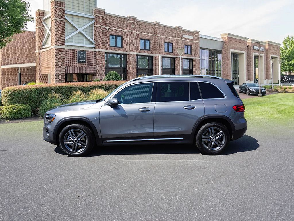 2025 Mercedes-Benz GLB 250 4