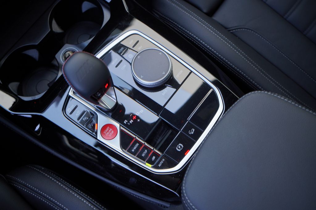 Thumbnail: 2025 BMW X4 - 19