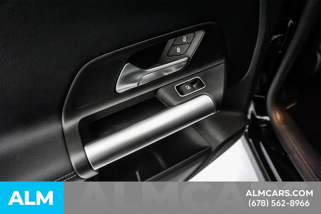 Used 2025 Black Mercedes-Benz GLA 250 image 51