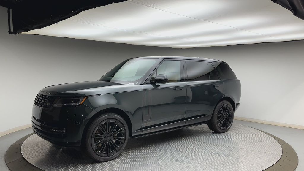 Thumbnail: 2026 Land Rover Range Rover - 6