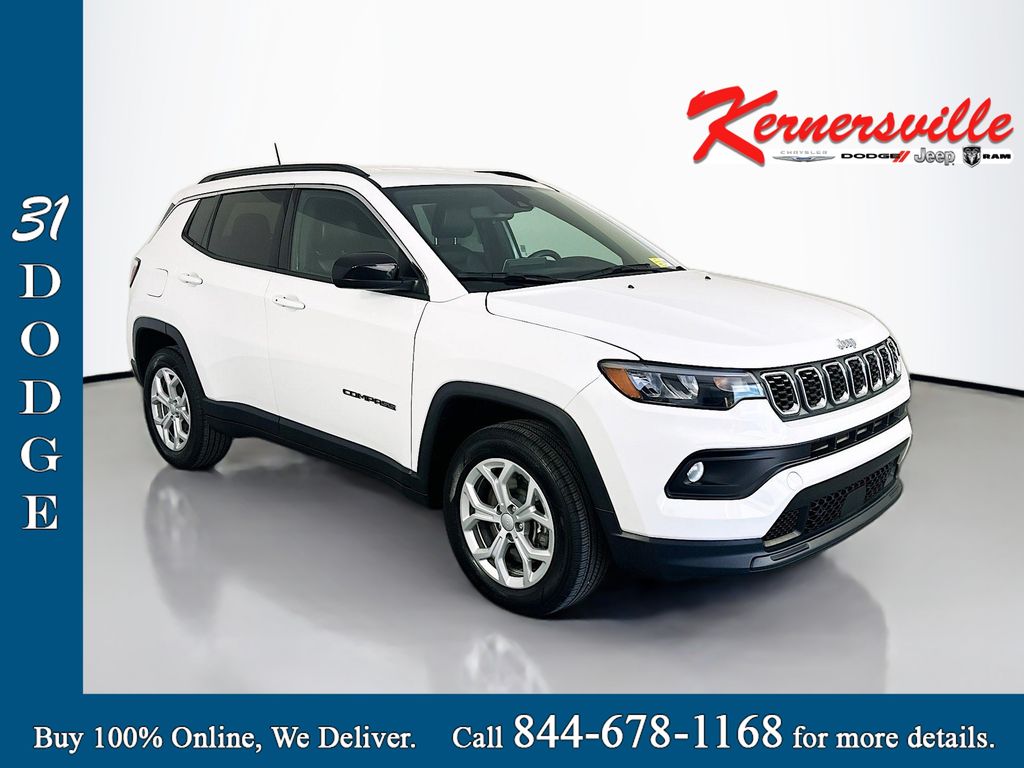 Bright White Clearcoat 2024 Jeep Compass Latitude 4WD SUV / Crossover Four-Wheel Drive 8-Speed Automatic