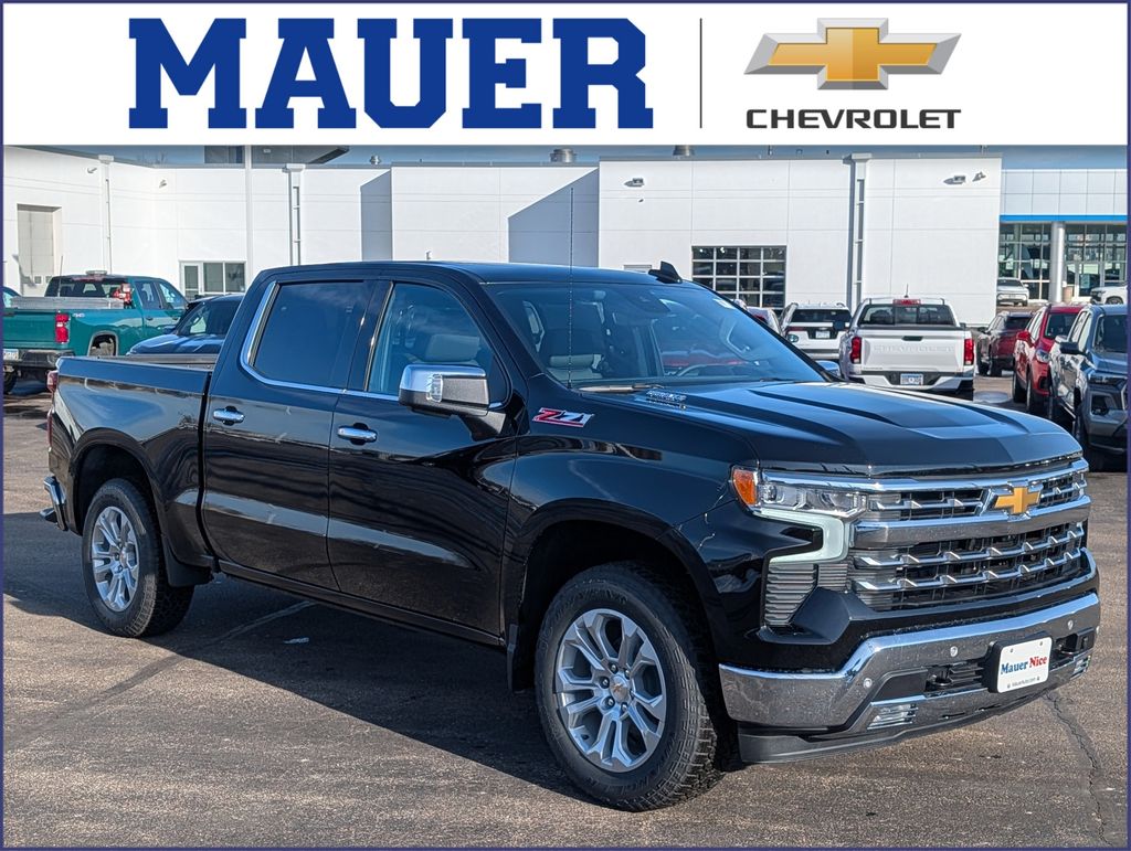 2026 Chevrolet Silverado 1500 LTZ Crew Cab 4WD