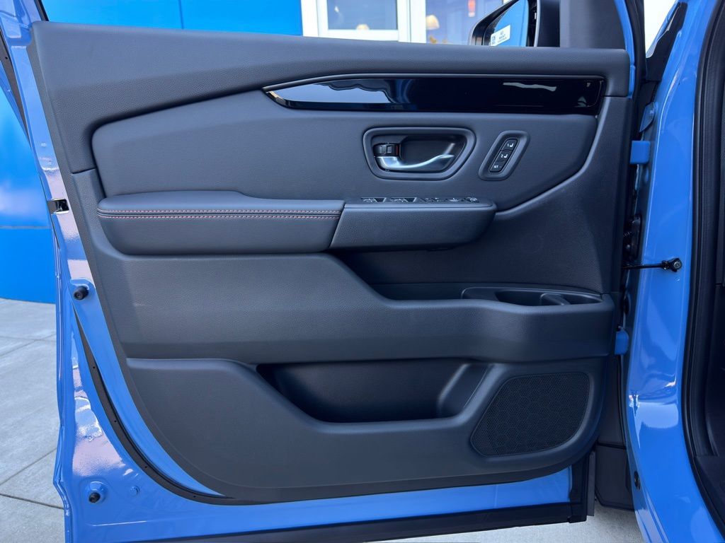 2025 Honda Pilot TrailSport Blue at Community Honda